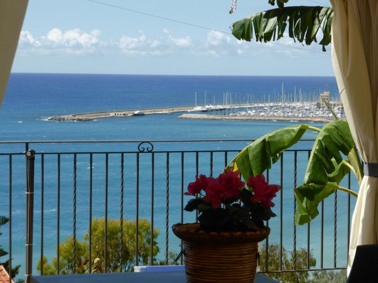 Villa Del Mare Ligure Terme & Spa Piscina A 37 Gradi Санто-Стефано-аль-Мар Экстерьер фото